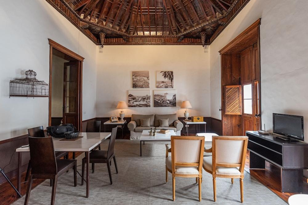 Isla Baja Suites Garachico  Eksteriør billede