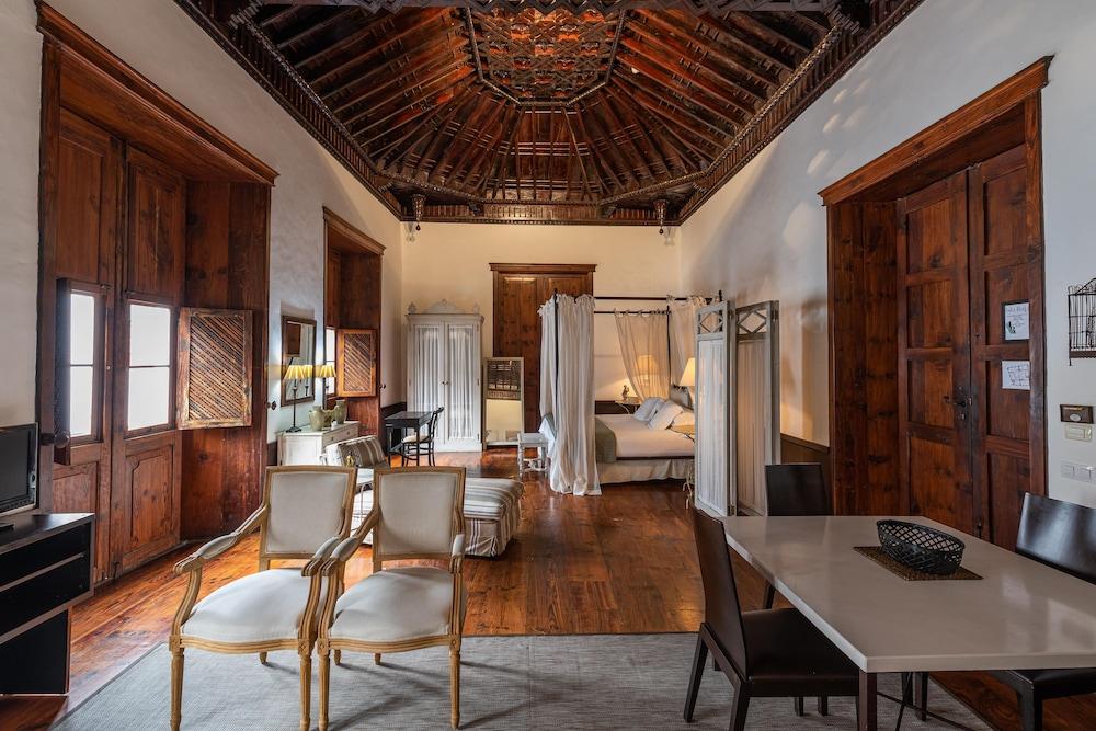 Isla Baja Suites Garachico  Eksteriør billede